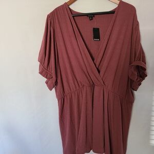 Torrid Ribbed Surplice Peplum Top Size 5 NWT‎